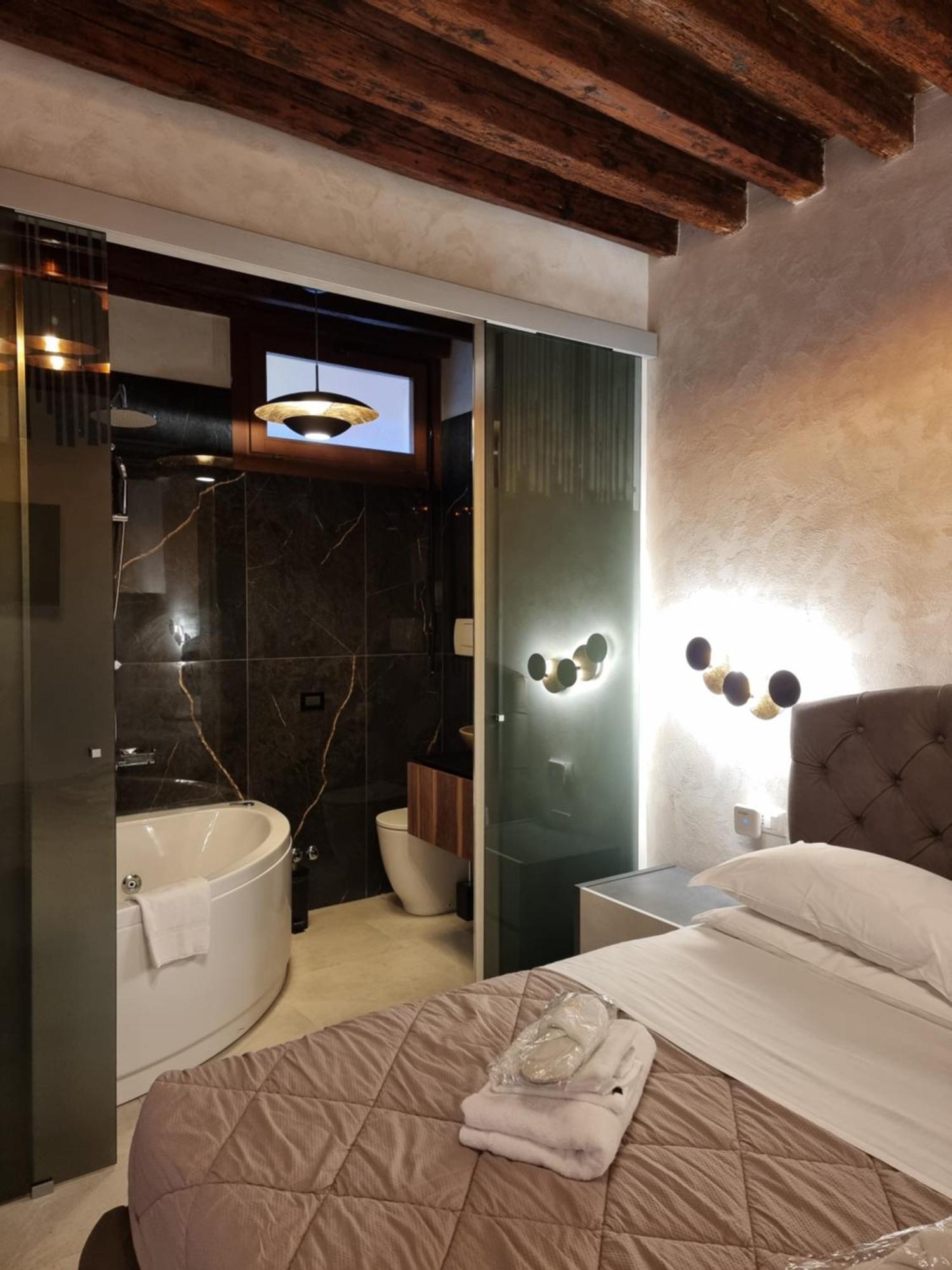 San Marco 3097 - Luxuryjacuzzi Apartment Venice